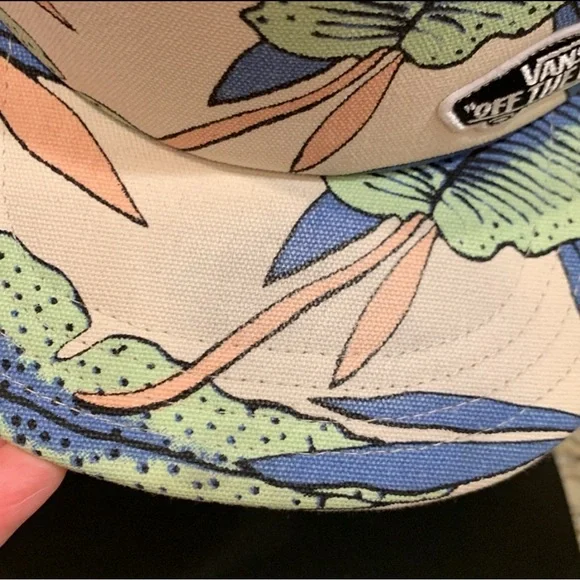 Vans Beach Bound Trucker Hat - White Sand Tropical - Picture 9 of 10